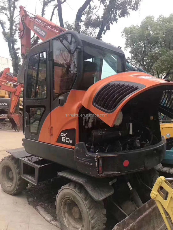 Excelente desempenho para a escavadeira usada de rodas do Doosan 60w escavadeira usada de rodas doosan DX60W