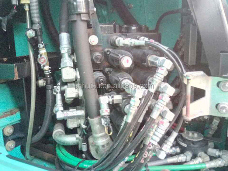 Mais vendido escavadeira de segunda mão Kobelco135/ Máquina de escavação usada Kobelco135 de boa qualidade para venda