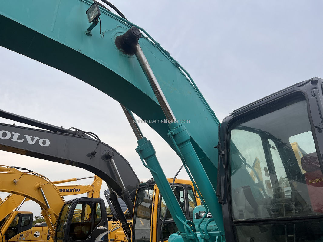 Excavadora usada Kobelco SK200 produto de venda a quente SECOND HAND KOBELCO SK200 ON SALE