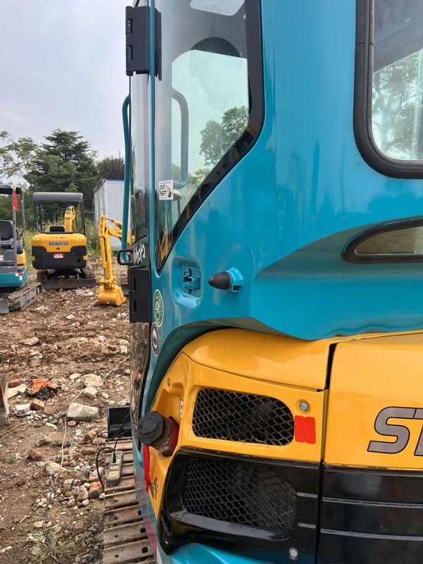 Excavadora usada kubota135/ Máquina mini de segunda mão Kubota 135 preço baixo à venda