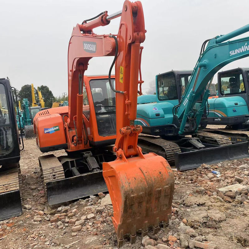 Boa performance escavadeira Doosan DX75 pequena escavadeira máquinas usadas 6 toneladas de escavação venda para mini a escavação melhor