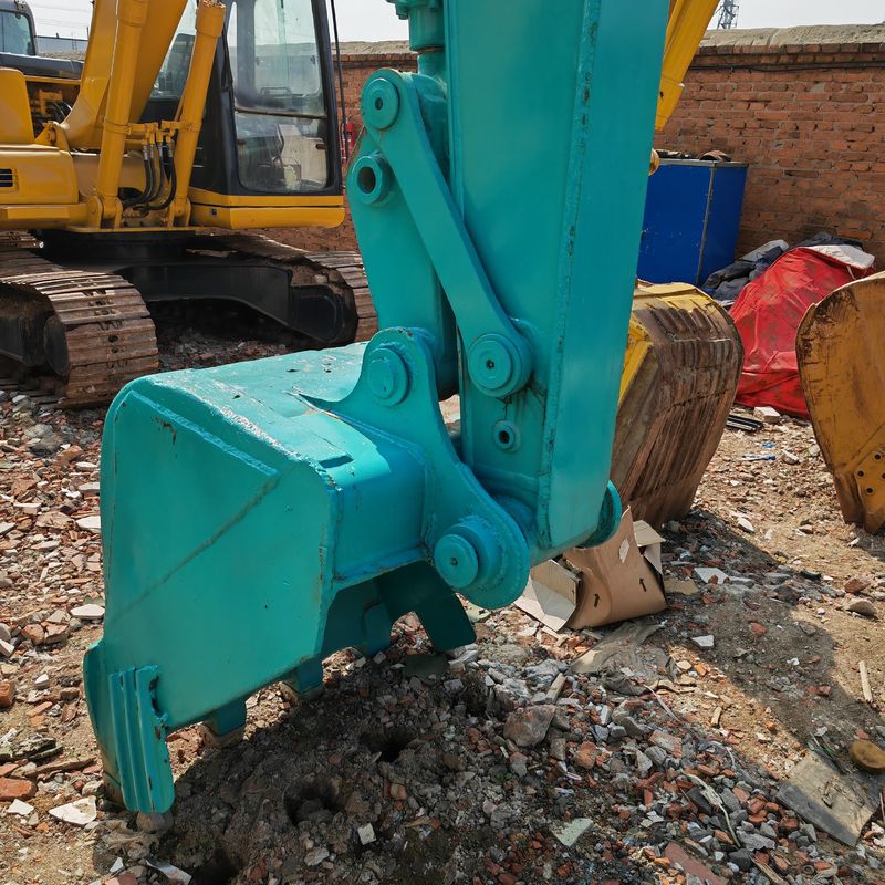Máquina de escavadeira de segunda mão kobelco 135 / cor original kobelco 135 usada à venda