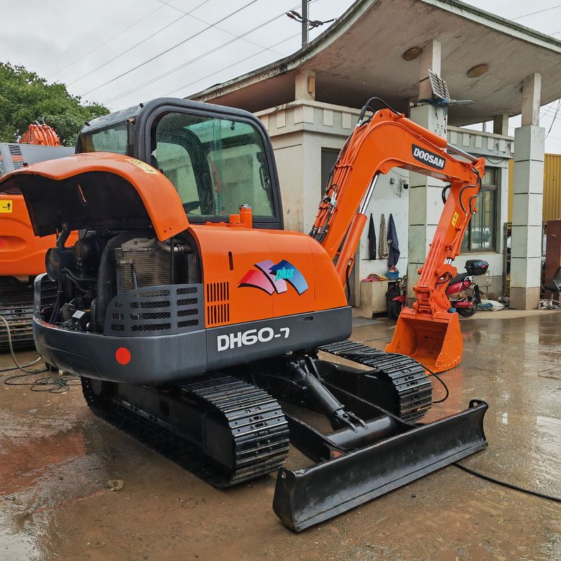Excavadora de rastreador usada doosan dh60/ segunda mão doosan excavadora usada doosan dh60 à venda
