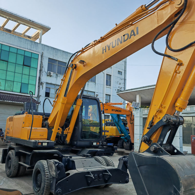 Excavadora de 21 toneladas HYUNDAI usada à venda