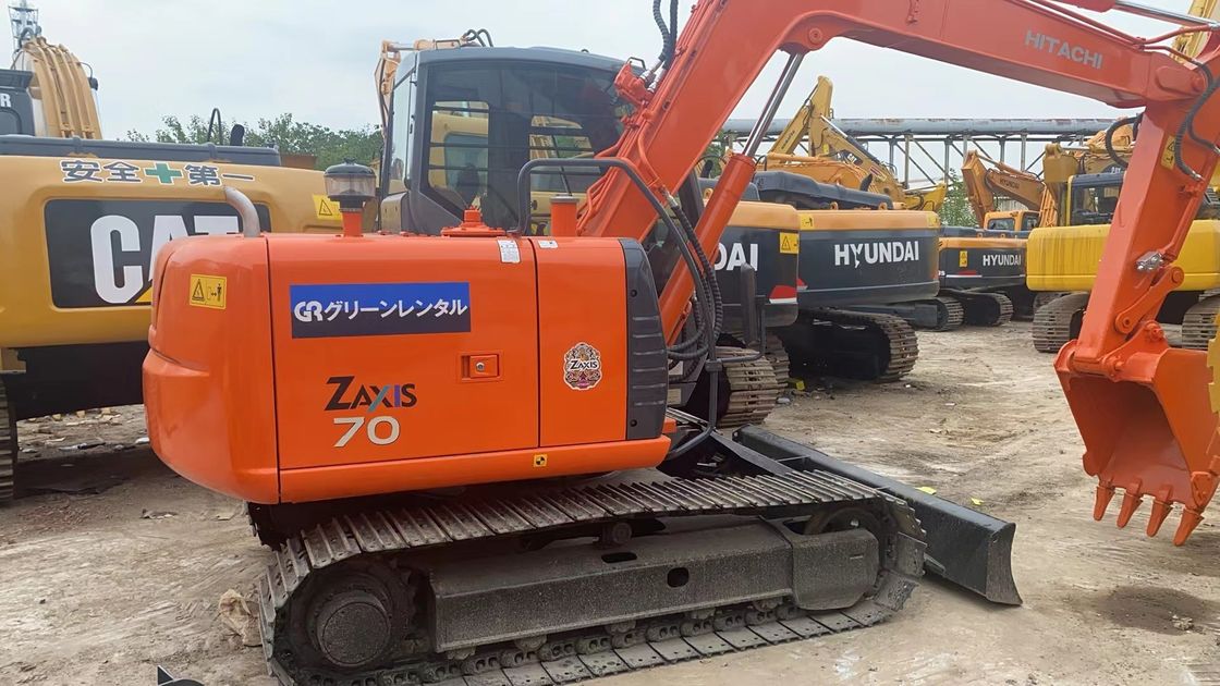 Hitachi usado ZX70 escavadeira de rastreador, Hitachi Zaxis 70 preço baixo em venda em Xangai China