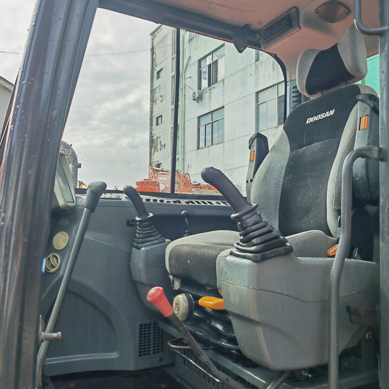 5.7 Ton Doosan DX 60 Dh60 Excavadora de segunda mão Excavadora de rastreador usada
