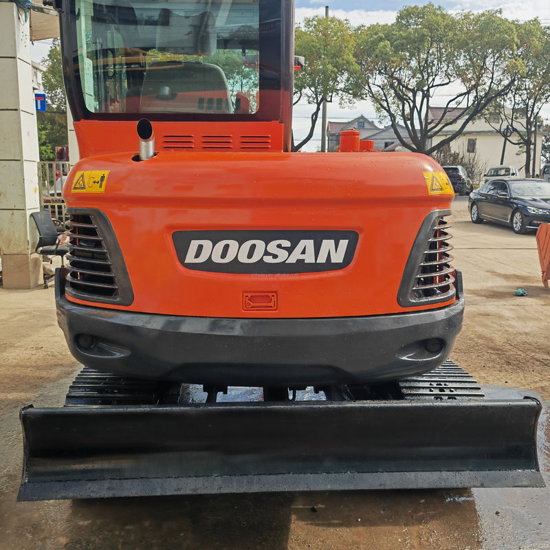 5.7 Ton Doosan DX 60 Dh60 Excavadora de segunda mão Excavadora de rastreador usada