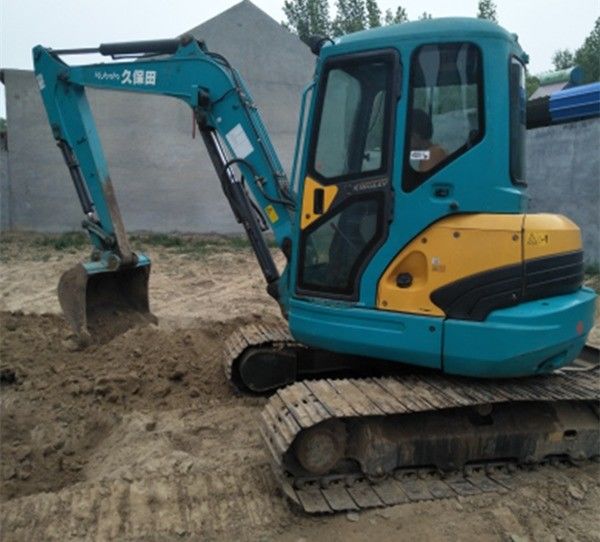 Excavadora mini Kubota usada original de segunda mão Pequena excavadora Kubota 161 estão à venda