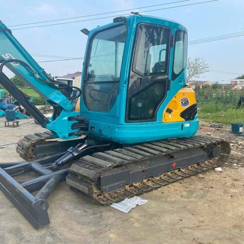 Excavadora Kubota KX155 usada em bom estado de funcionamento de segunda mão para venda