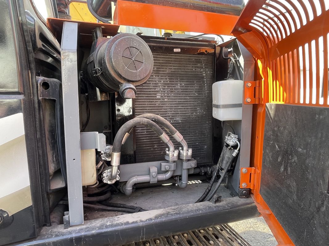 Máquina de segunda mão Máquina de escavação usada HITACHI 120 A Um Preço Baixo Para Venda