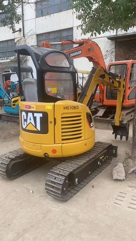 Excavadoras usadas para caminhada CAT302.5 sem cabine de condução mini-excavadoras de segunda mão para venda mini-excavadoras usadas