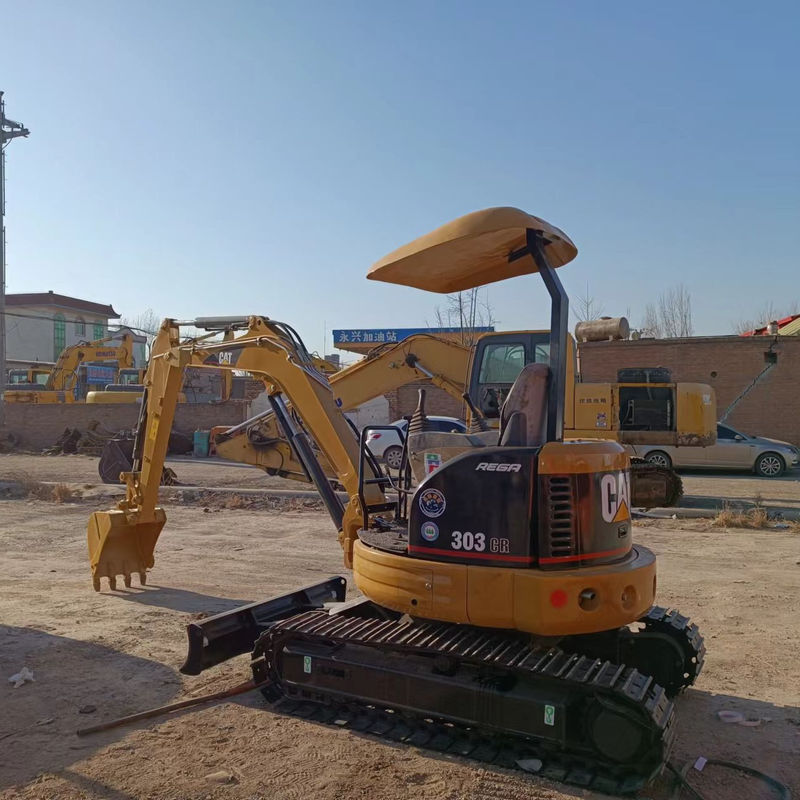 Mini escavadeira usada CAT303 sem cabine de condução escavadeira de terra manual China mini escavadeira