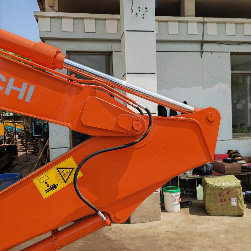 Hitachi em estoque 90% de segunda mão Hitachi zx135/excavadora de rastreador usada Hitachi zx135 para venda