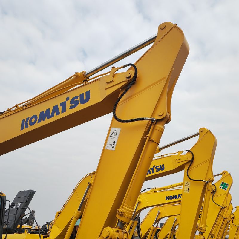 pintura original usada escavadeira komatsu pc240-8/motor de alta potência usada komatsu pc240-8
