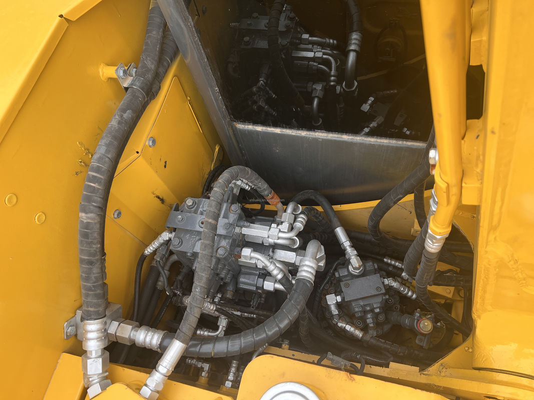 Máquina de escavação média com motor japonês de segunda mão comatsu pc130/comatsu pc130 usada com poucas horas de trabalho à venda