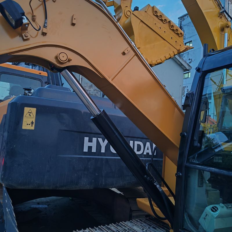 Excavadoras usadas Cat 308E / Mini japonês de segunda mão 8T têm ferramentas e equipamentos de construção EPA para venda