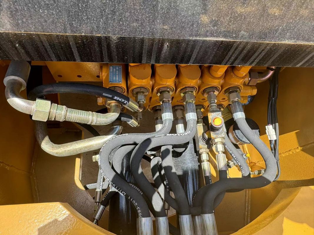 Carregador de retroescavadeira usado Caterpillar CAT420F Carregador de retroescavadeira cat 420f/ japonês de segunda mão motor de retroescavadeiras em boas condições
