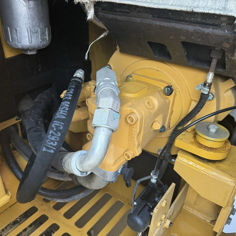 Excavadora Usada Alta Eficiência de Trabalho Mini Excavadoras Caterpillar Máquinas de Movimentação de Terra Cat 305.5e2 Com Polegar Hidráulico