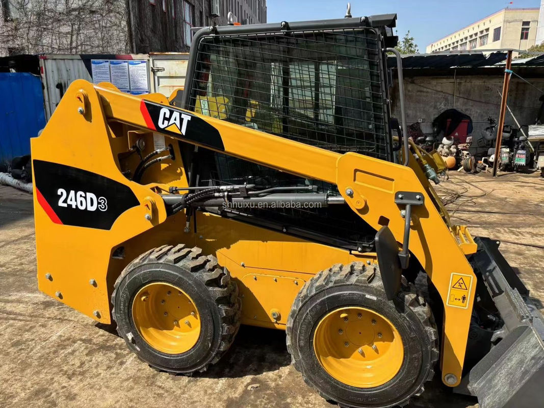 máquina de deslizamento usada CAT 246D3 Caterpillar escavadeira de rodas
