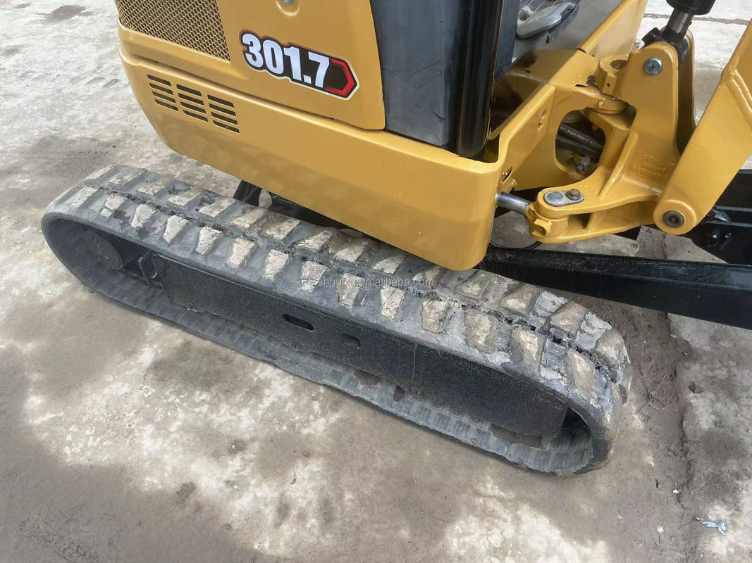 mini escavadeira usada cat301.7 com trilho de borracha/mini escavadeira de segunda mão cat301.7 com preço barato para venda